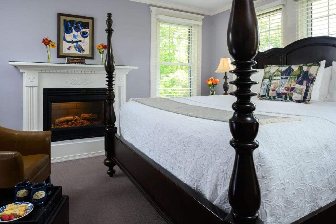 Steeles Tavern Manor Екстериор снимка